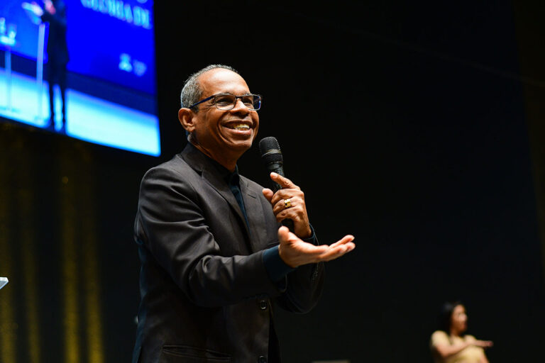 Pr. Heli Lucas - Além do Templo - Como Glorificar a Deus em Tudo o Que Você-Faz